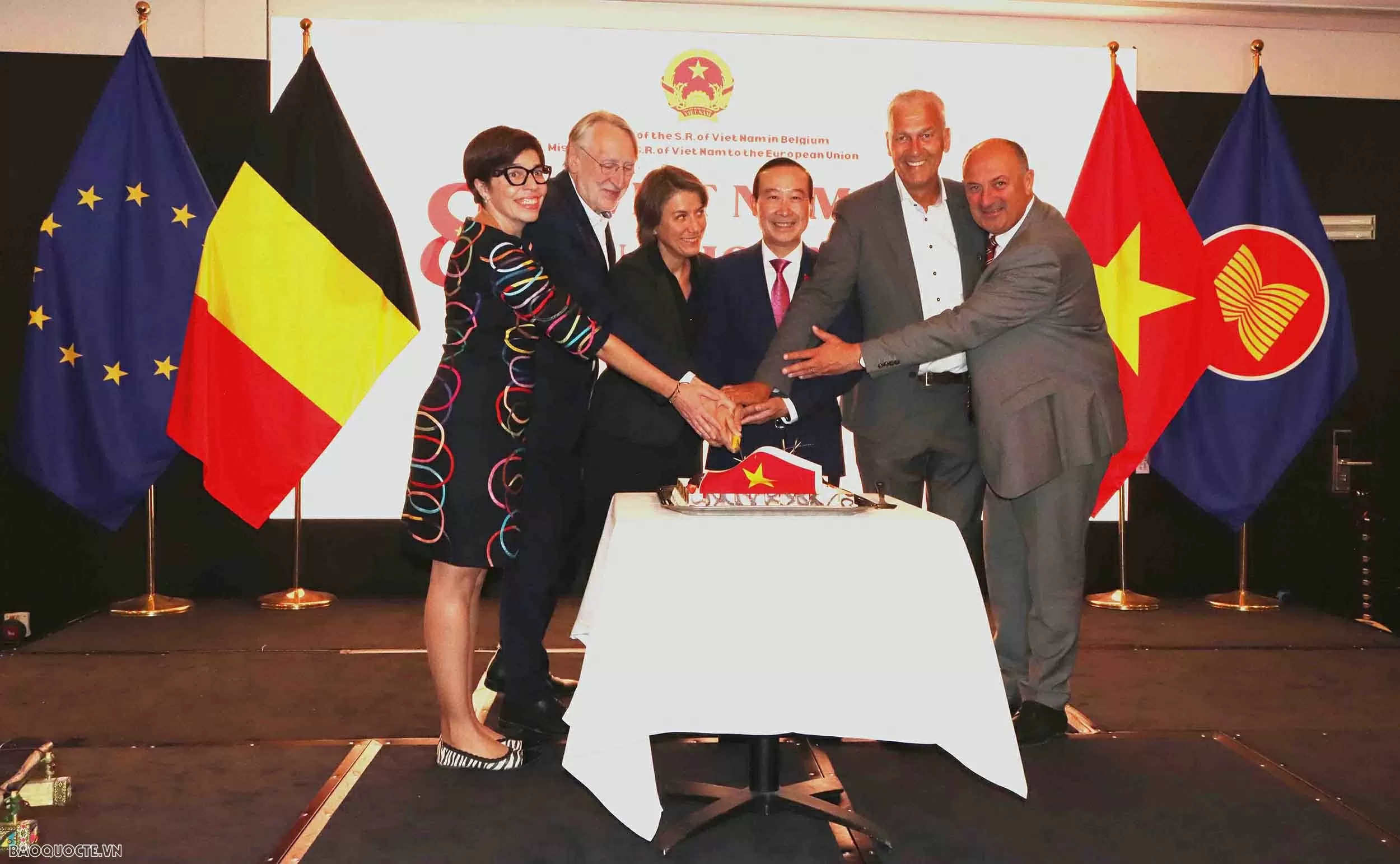 Đại sứ quán Việt Nam tại Bỉ tổ chức trọng thể Lễ kỷ niệm 80 năm Quốc khánh 2/9