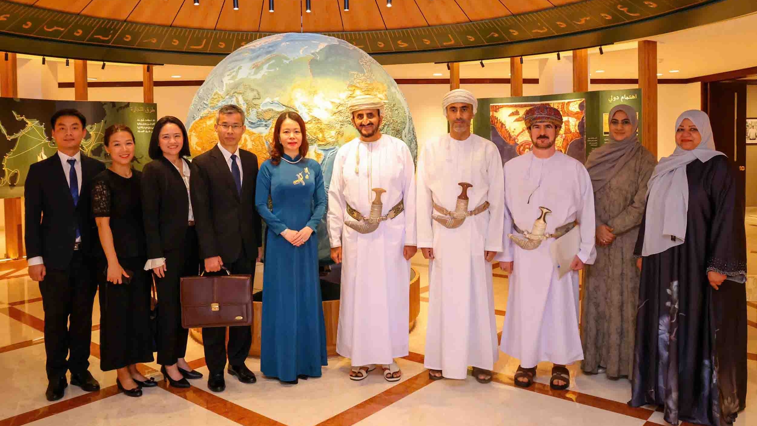 Thứ trưởng Ngoại giao Nguyễn Minh Hằng đồng chủ trì Tham vấn chính trị Việt Nam-Oman