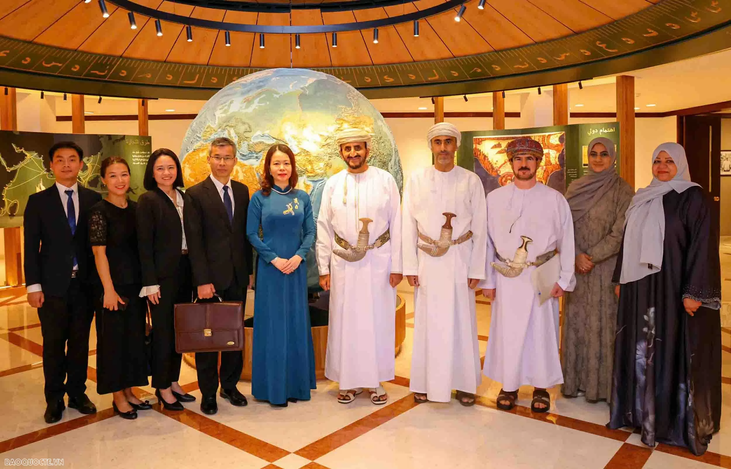 Thứ trưởng Ngoại giao Nguyễn Minh Hằng đồng chủ trì Tham vấn chính trị Việt Nam-Oman