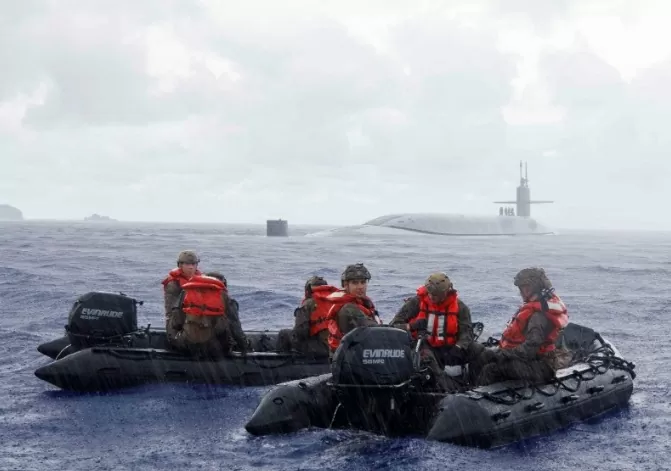 Mỹ điều tàu ngầm hạt nhân có khả năng phóng hơn 100 tên lửa tới một quốc gia Đông Nam Á Mỹ điều tàu ngầm hạt nhân có khả năng phóng hơn 100 tên lửa tới một quốc gia Đông Nam Á