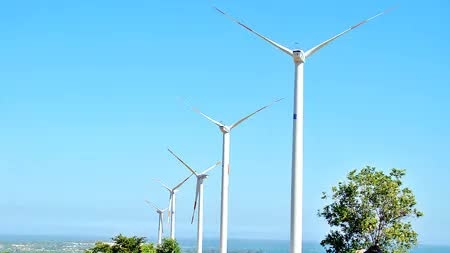 Phát triển nguồn năng lượng xanh từ điện gió ngoài khơi tại Việt Nam