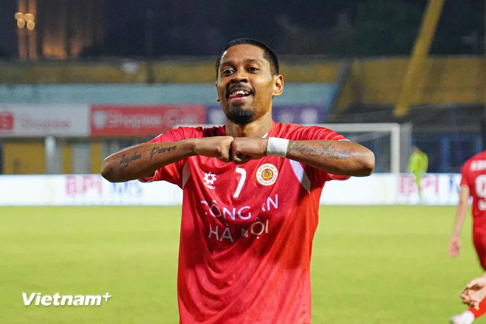 Shopee Cup 2025/26: Hậu vệ Cao Pendant Quang Vinh ghi bàn, CLB Công an Hà Nội thắng nhẹ  Cebu FC