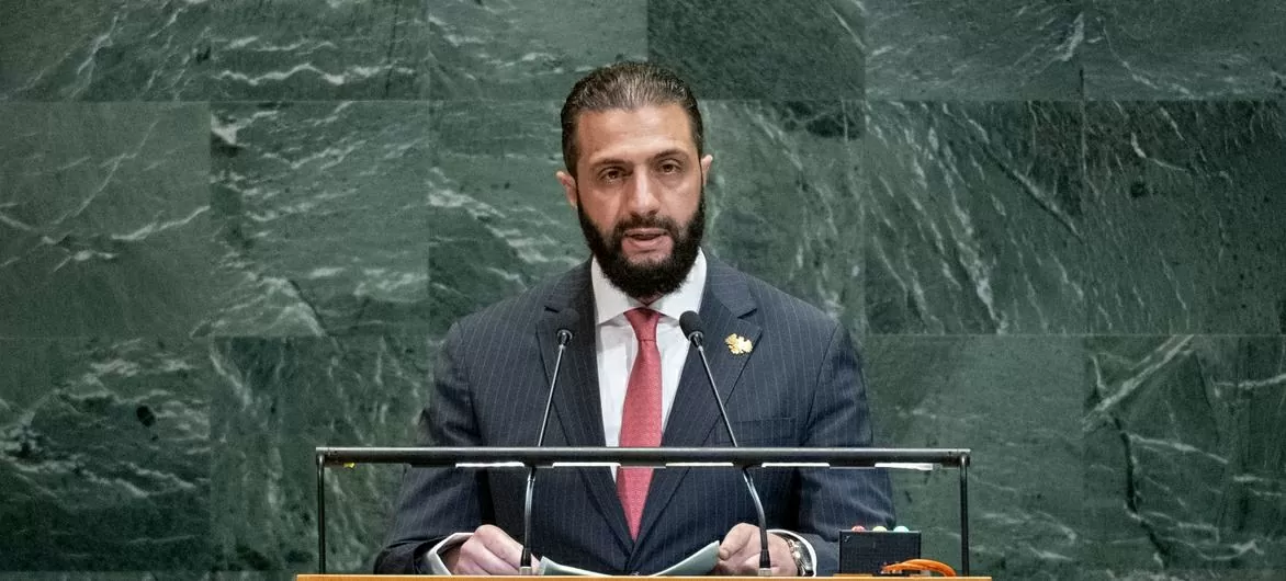 Tổng thống lâm thời Syria và màn xuất hiện lịch sử tại Đại hội đồng LHQ: Kêu gọi gỡ mọi trừng phạt, công bố 3 trụ cột trong phát triển đất nước Tổng thống lâm thời Syria và màn xuất hiện lịch sử tại Đại hội đồng LHQ: Kêu gọi gỡ mọi trừng phạt, công bố 3 trụ cột trong phát triển đất nước