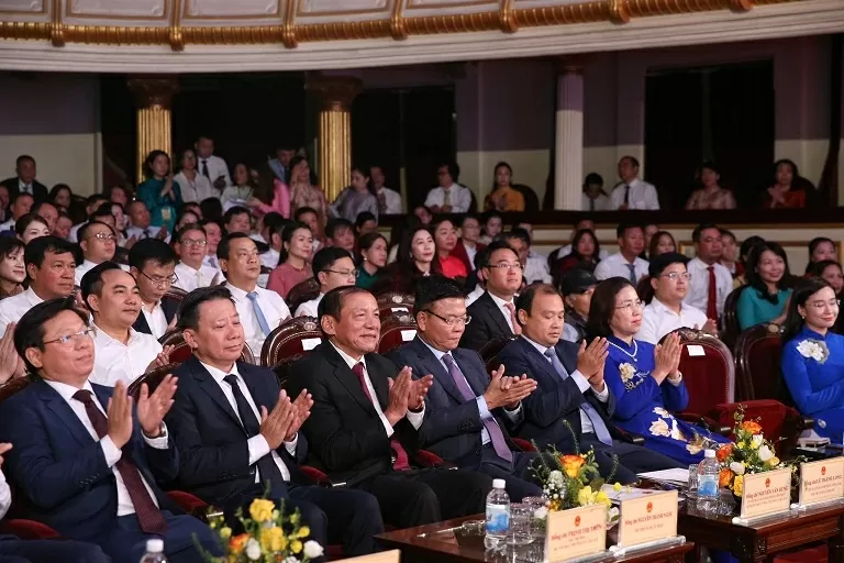 Ngành Văn hoá, Thể thao và Du lịch phát huy tinh thần thi đua yêu nước trong kỷ nguyên mới Ngành Văn hoá, Thể thao và Du lịch phát huy tinh thần thi đua yêu nước trong kỷ nguyên mới