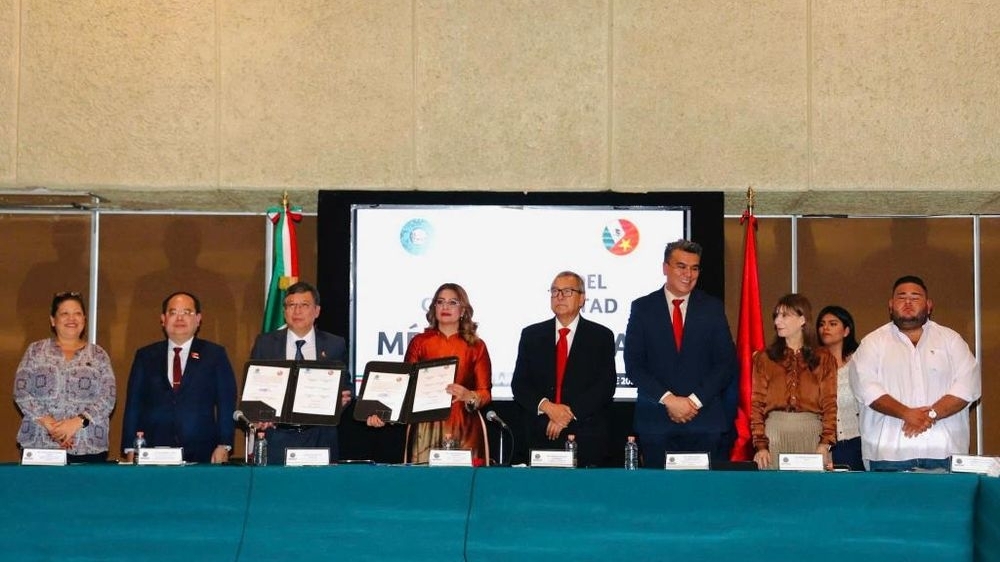 thanh lap nhom nghi si huu nghi viet nam mexico