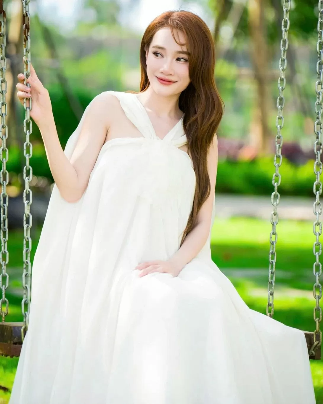 Thời trang diễn viên Nhã Phương