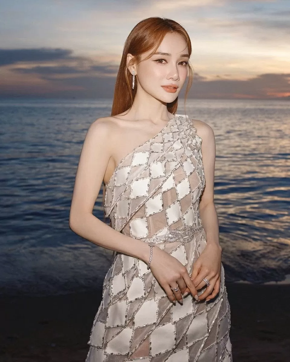 Thời trang diễn viên Nhã Phương