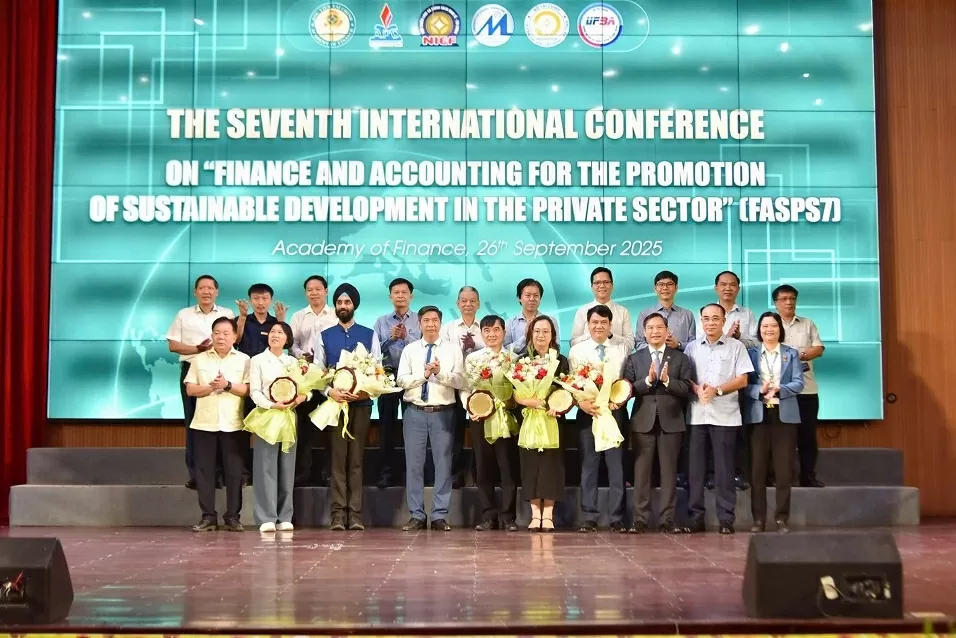 Khuyến nghị chính sách tài chính tạo động lực cho kinh tế tư nhân phát triển Khuyến nghị chính sách tài chính tạo động lực cho kinh tế tư nhân phát triển