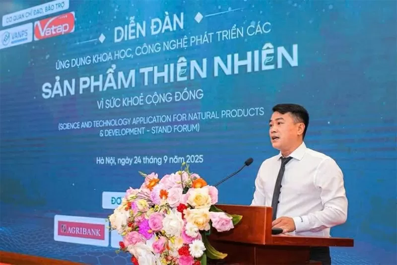 Nhà báo Nguyễn Viết Hưng – Tổng Biên tập Tạp chí Thương hiệu và Sản phẩm, Trưởng ban tổ chức phát biểu khai mạc Diễn đàn.