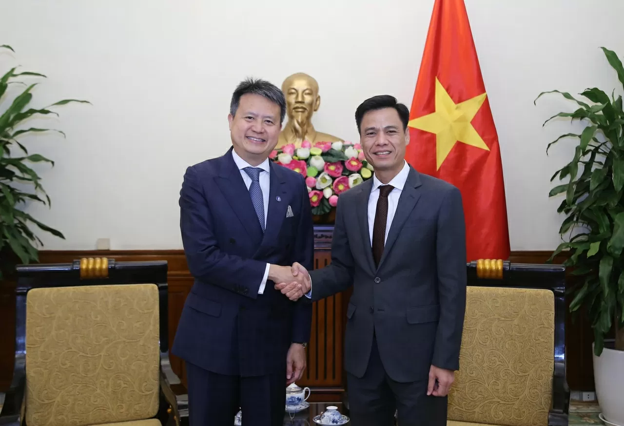 Thứ trưởng Đặng Hoàng Giang tiếp Tổng Giám đốc WIPO, thúc đẩy hợp tác sở hữu trí tuệ Thứ trưởng Đặng Hoàng Giang tiếp Tổng Giám đốc WIPO, thúc đẩy hợp tác sở hữu trí tuệ