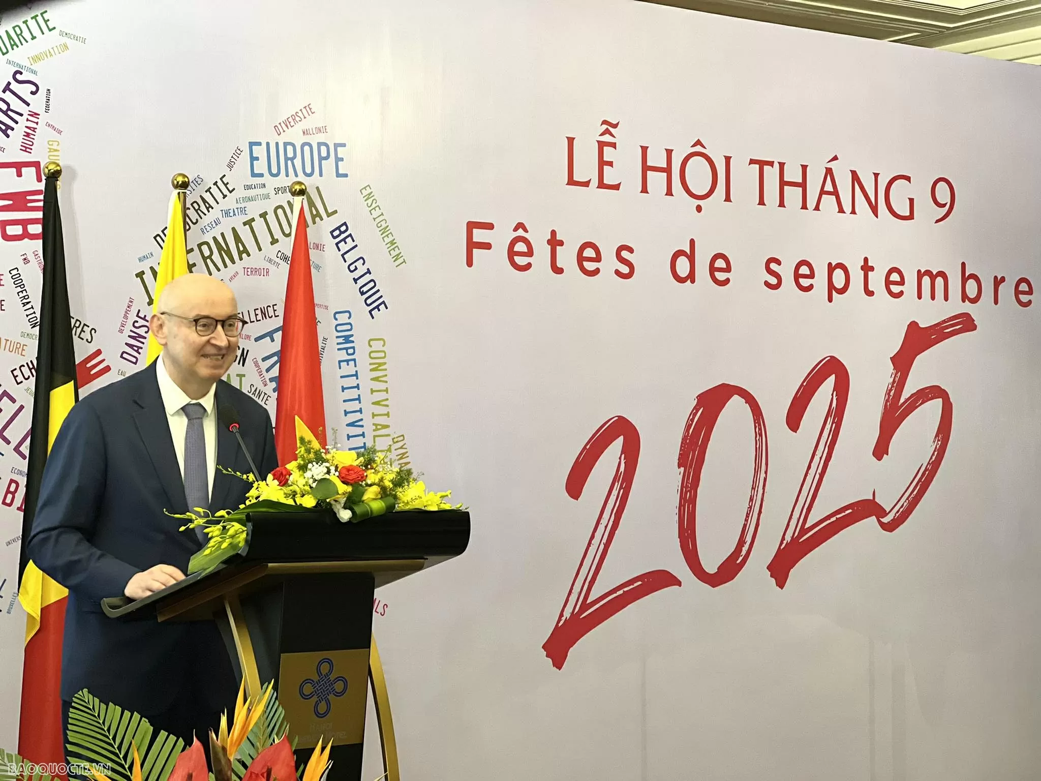 Vun đắp cho mối quan hệ hữu nghị giữa Việt Nam và Wallonie-Bruxelles Vun đắp cho mối quan hệ hữu nghị giữa Việt Nam và Wallonie-Bruxelles