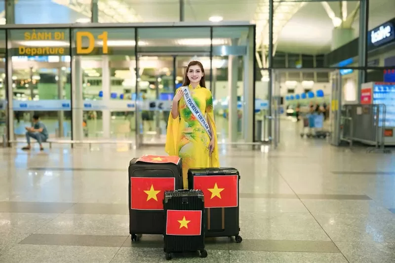 Hoa hậu Mạc Minh mang hình ảnh phụ nữ Việt đến đấu trường Mrs Tourism 2025 tại Dubai