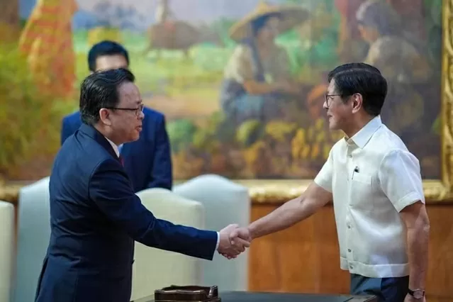 Philippines tìm kiếm kênh đối thoại mới với Trung Quốc về vấn đề Biển Đông Philippines tìm kiếm kênh đối thoại mới với Trung Quốc về vấn đề Biển Đông
