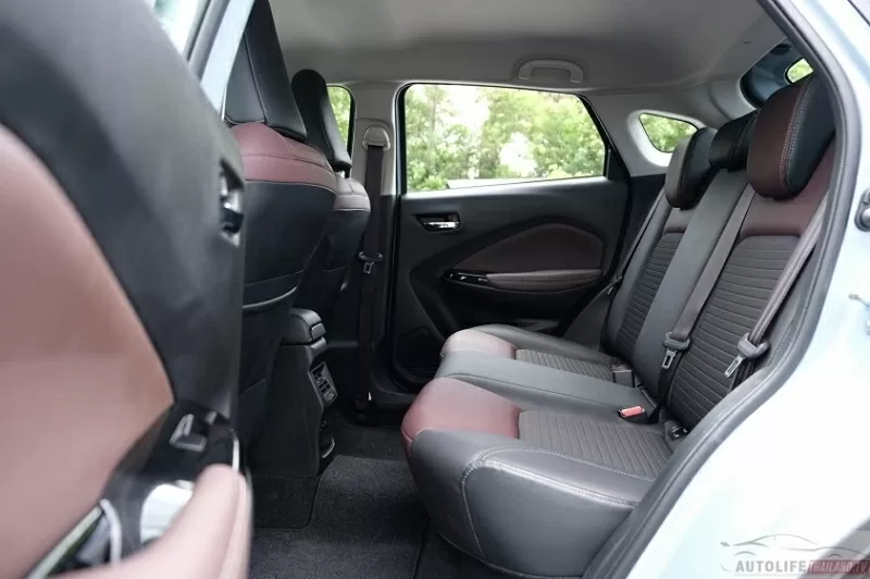 Giá xe Suzuki Fronx từ 564 triệu đồng.