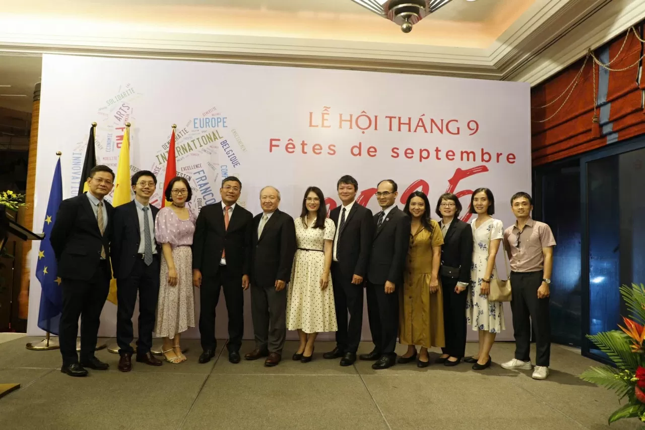 Gắn kết cộng đồng người Bỉ nói tiếng Pháp, vun đắp tình hữu nghị Việt Nam-Wallonie Gắn kết cộng đồng người Bỉ nói tiếng Pháp, vun đắp tình hữu nghị Việt Nam-Wallonie