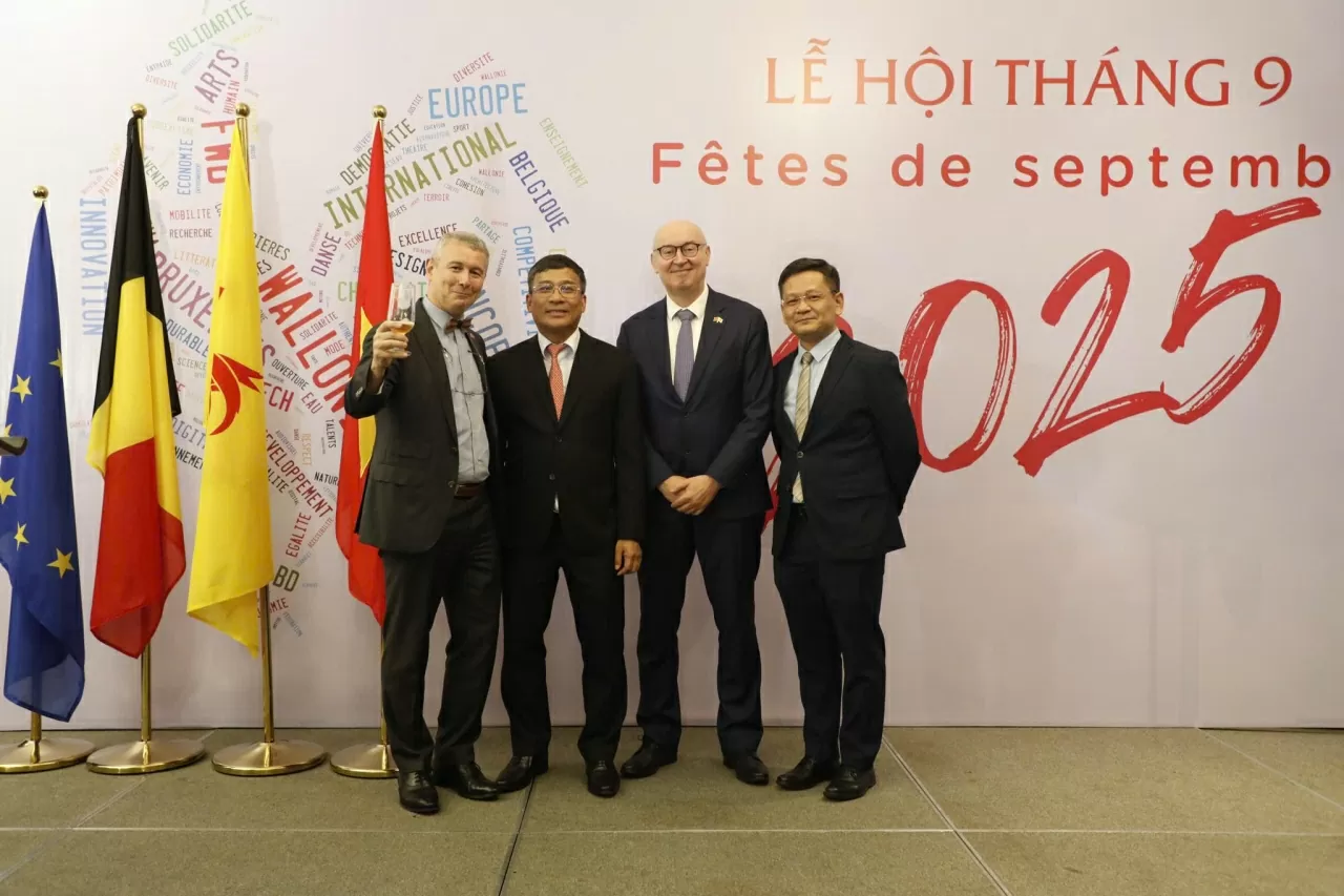 Gắn kết cộng đồng người Bỉ nói tiếng Pháp, vun đắp tình hữu nghị Việt Nam-Wallonie Gắn kết cộng đồng người Bỉ nói tiếng Pháp, vun đắp tình hữu nghị Việt Nam-Wallonie