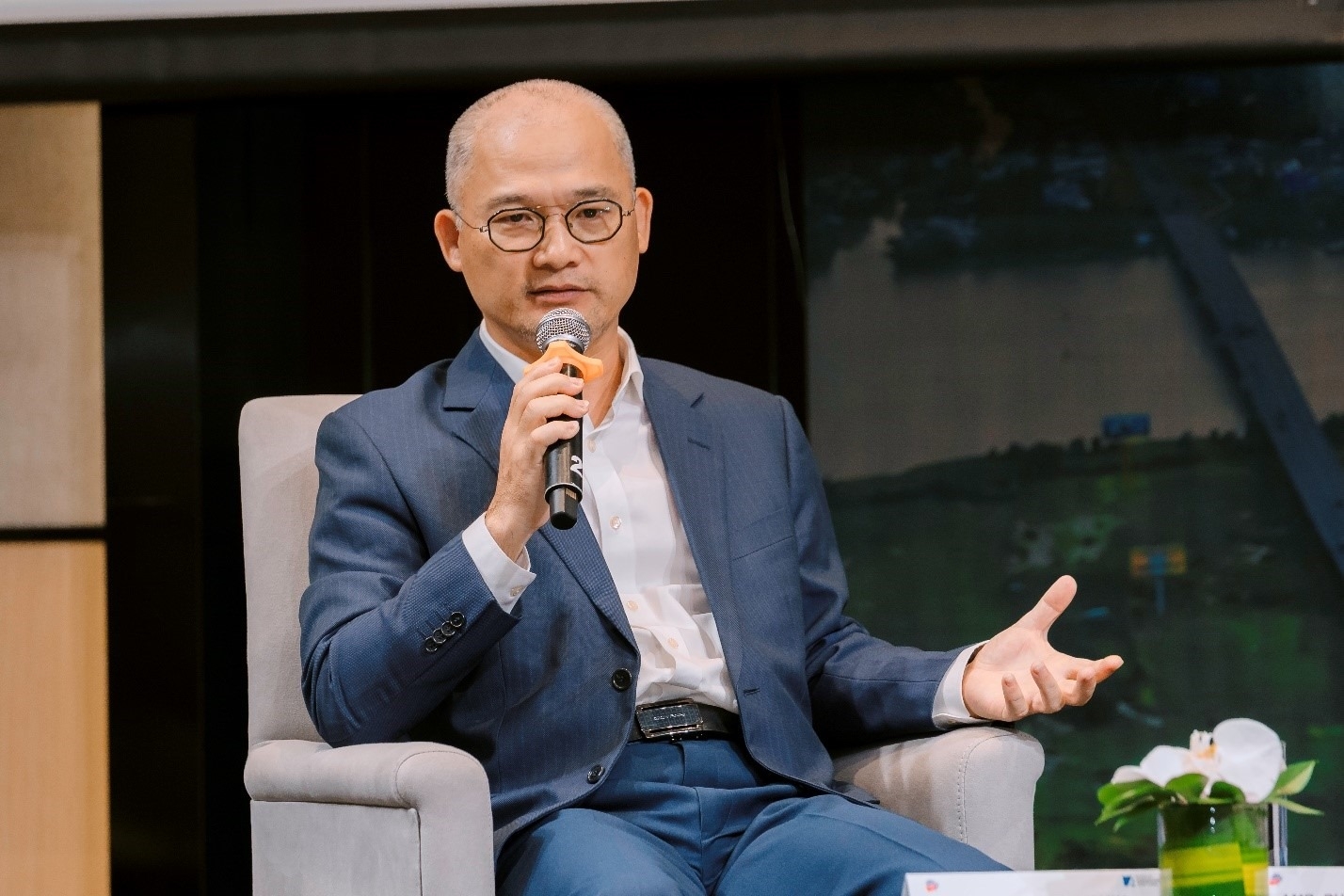 Các phiên thảo luận tại Diễn đàn