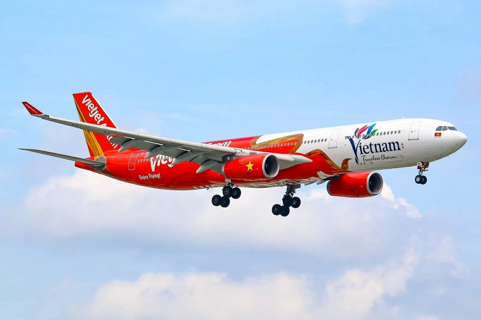 Vietjet được vinh danh “Hãng hàng không phục vụ khách du lịch tốt nhất 2025”
