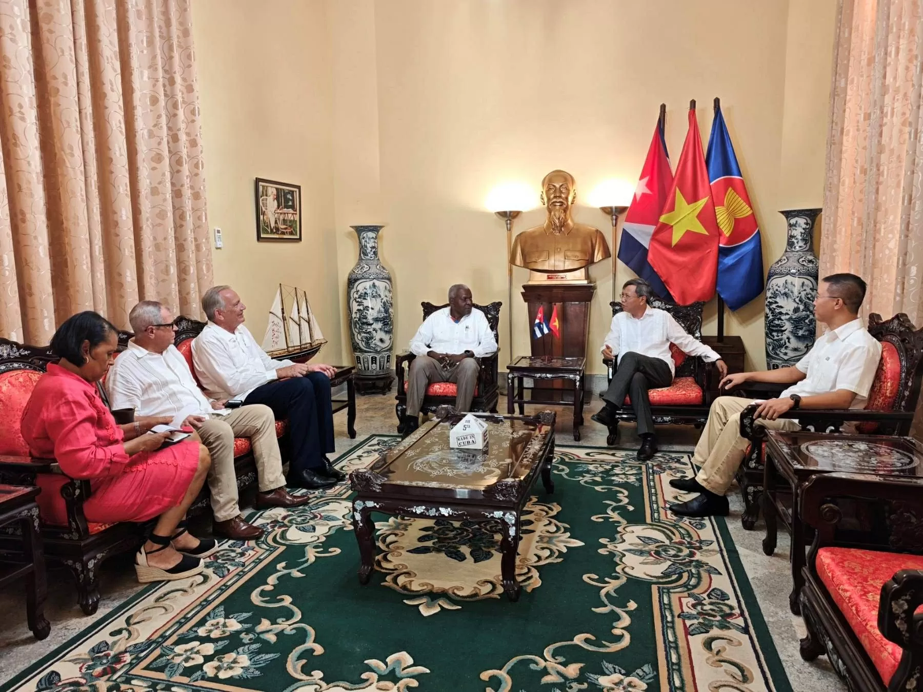 Việt Nam-Cuba Việt Nam-Cuba