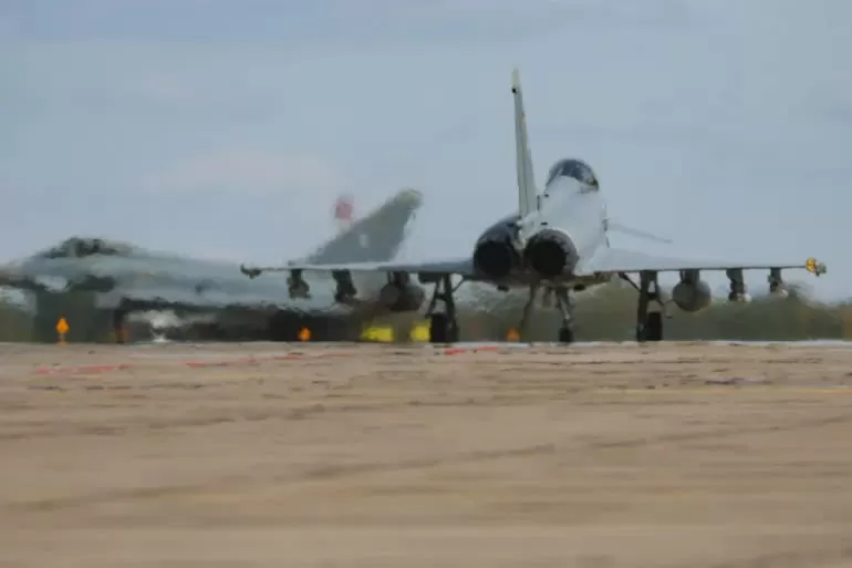 Ba Lan triển khai máy bay sau khi Nga không kích Ukraine