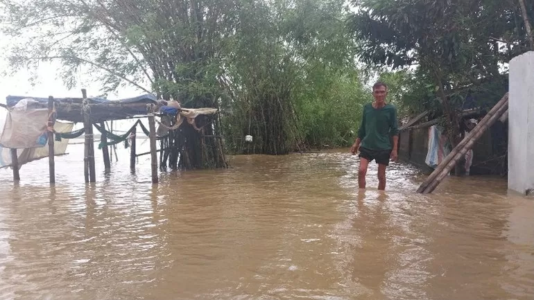 Nghệ An: Nước sông Lam dâng cao, hàng chục hộ dân phải sơ tán khẩn cấp
