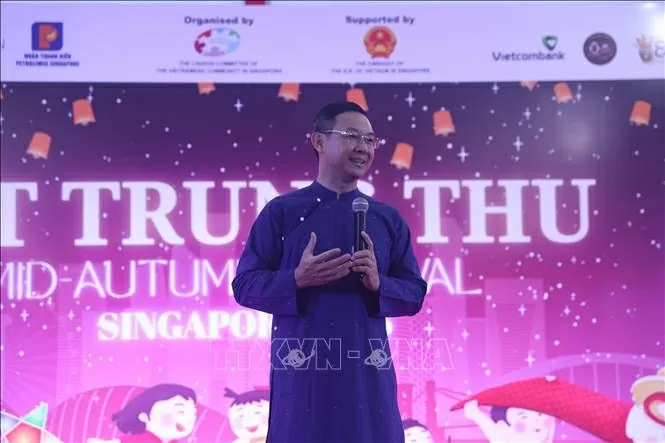 Cộng đồng người Việt vui Tết Trung Thu tại Singapore Cộng đồng người Việt vui Tết Trung Thu tại Singapore