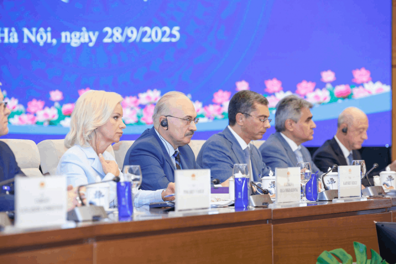 Đoàn đại biểu cấp cao Liên bang Nga tham dự phiên họp. (Ảnh: Nguyễn Hải)