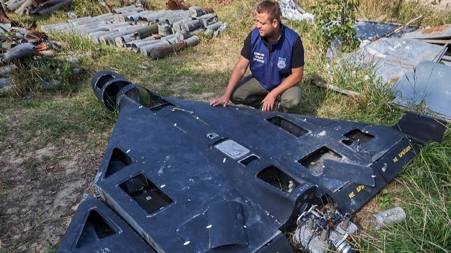 anh tiet lo ve buc tuong uav bao ve nato