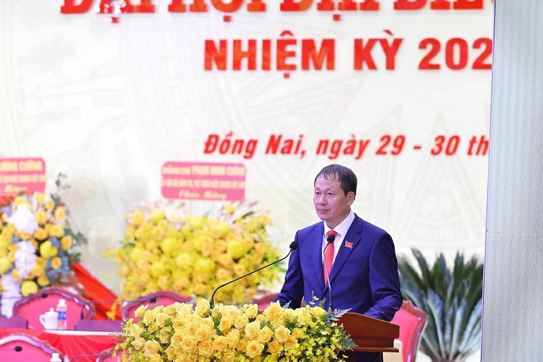 Đồng chí Vũ Hồng Văn, Bí thư Tỉnh ủy, Trưởng Đoàn đại biểu Quốc hội tỉnh Đồng Nai phát biểu tại phiên trù bị.