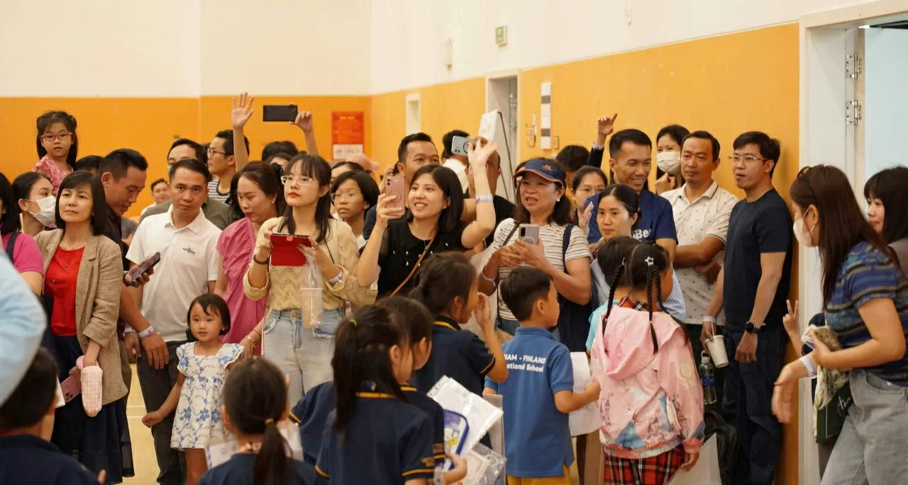 Sự đồng hành và tinh thần hỗ trợ của phụ huynh dành cho Ban tổ chức và các thí sinh trong cuộc thi là một phần quan trọng trong thành công của SMC qua các năm. Sự đồng hành và tinh thần hỗ trợ của phụ huynh dành cho Ban tổ chức và các thí sinh trong cuộc thi là một phần quan trọng trong thành công của SMC qua các năm.