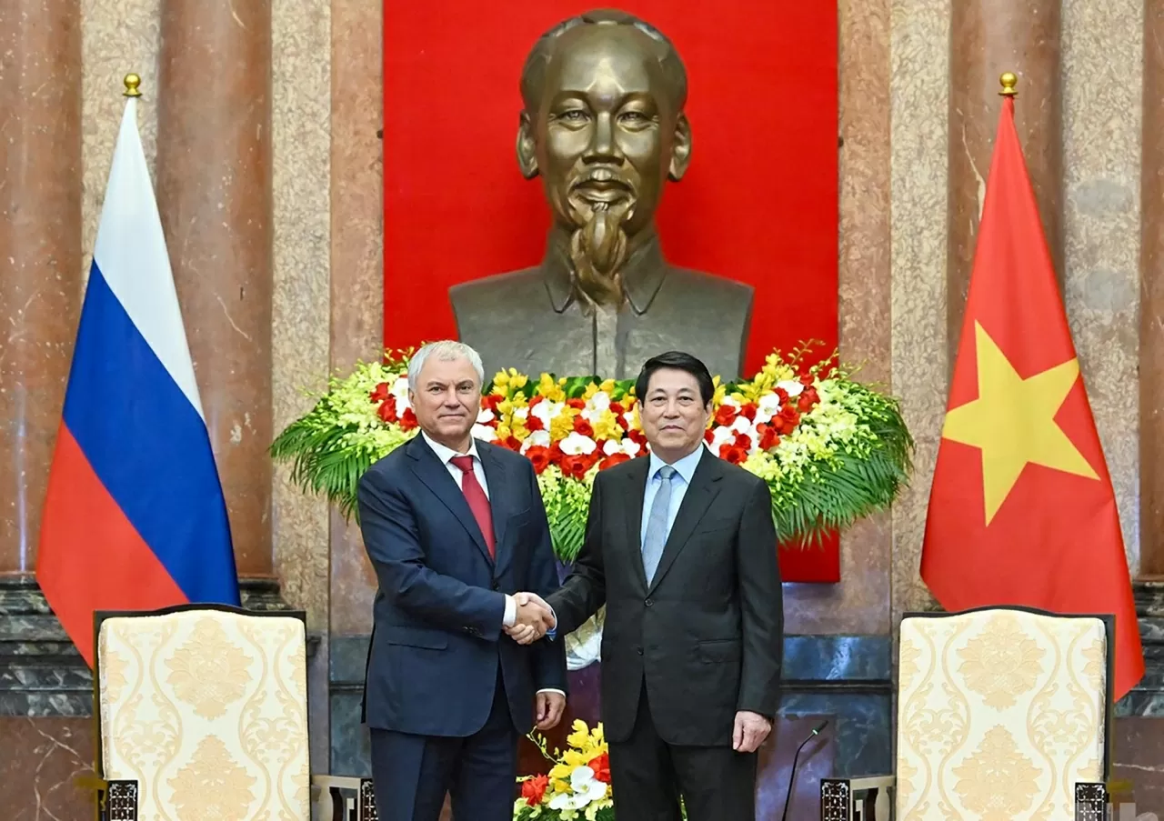 Chủ tịch nước Lương Cường đã tiếp Chủ tịch Duma Quốc gia Nga Vyacheslav Volodin chụp bức ảnh lưu niệm. (Ảnh: Thành Long)