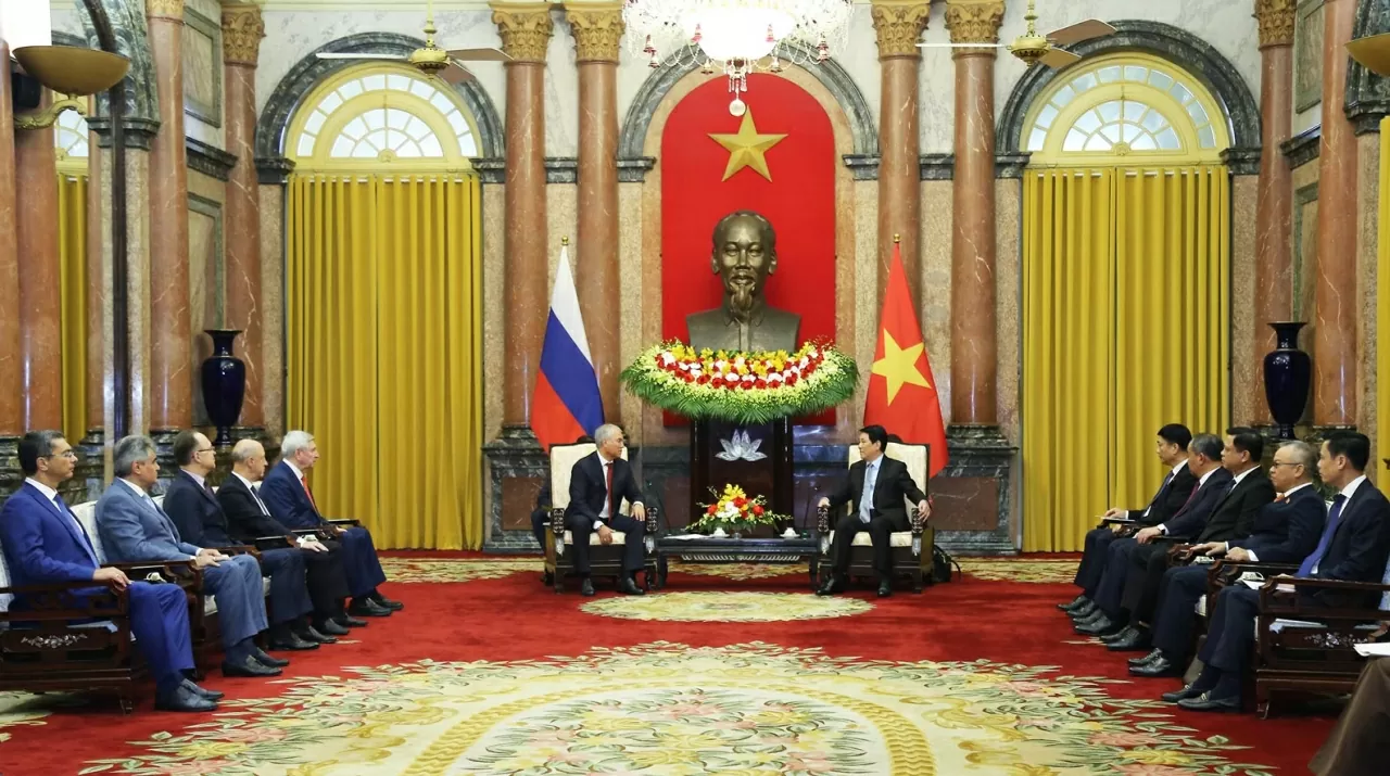 Toàn cảnh buổi làm việc giữa Chủ tịch nước Lương Cường và Chủ tịch Duma Quốc gia Nga Vyacheslav Volodin. (Ảnh: Thành Long)