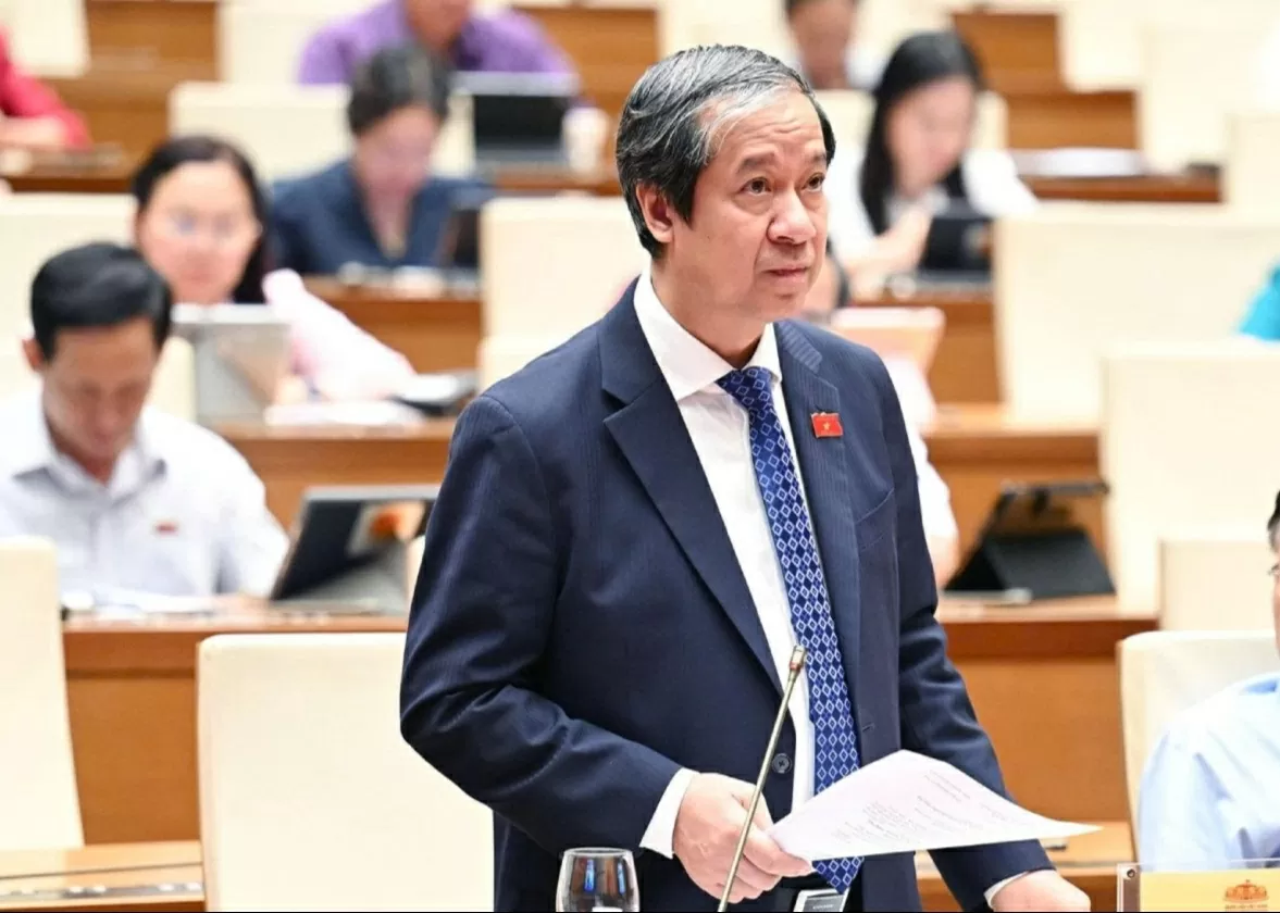 Bộ trưởng GD&ĐT Nguyễn Kim Sơn: Duy trì kỳ thi tốt nghiệp THPT là rất cần thiết Bộ trưởng GD&ĐT Nguyễn Kim Sơn: Duy trì kỳ thi tốt nghiệp THPT là rất cần thiết