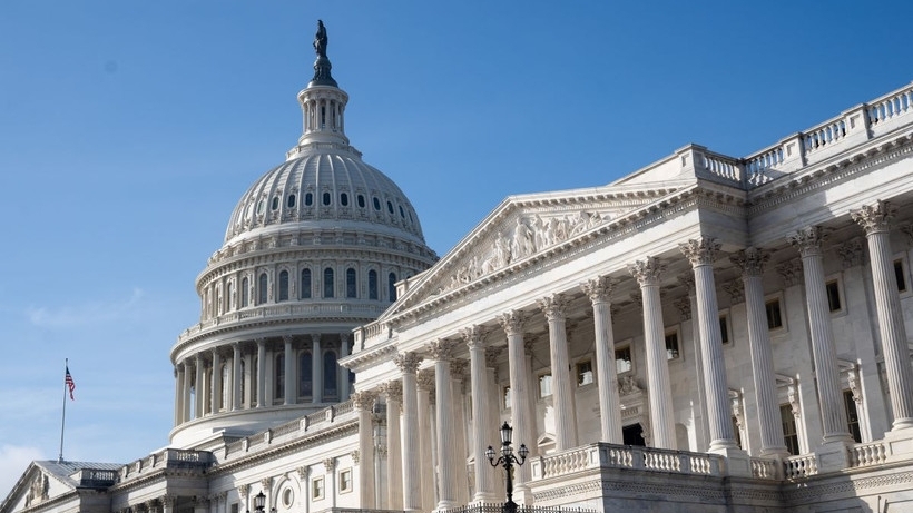 my cac gia dinh co thu nhap duoi 100000 usd se duoc nhan sec hoan thue 2000 usd