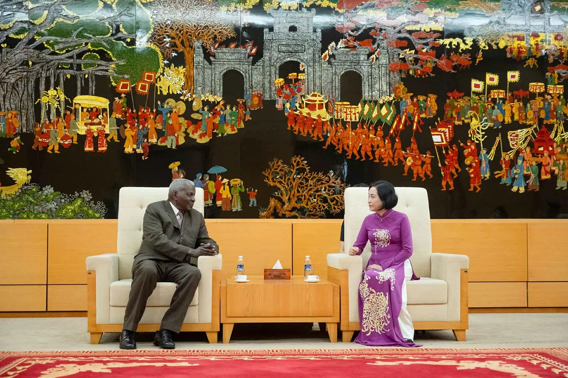 Chủ tịch Quốc hội Cuba đến Hà Nội, bắt đầu chuyến thăm chính thức Việt Nam Chủ tịch Quốc hội Cuba đến Hà Nội, bắt đầu chuyến thăm chính thức Việt Nam