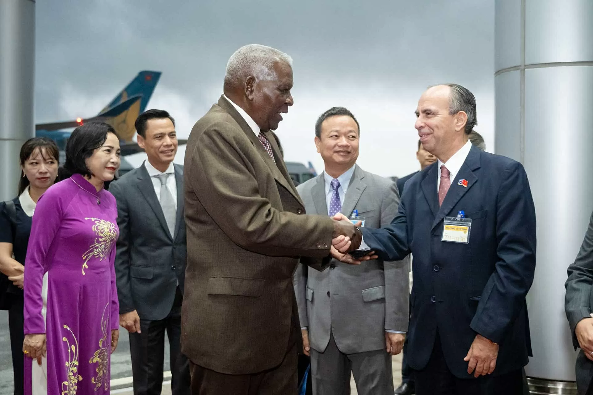 Chủ tịch Quốc hội Cuba đến Hà Nội, bắt đầu chuyến thăm chính thức Việt Nam