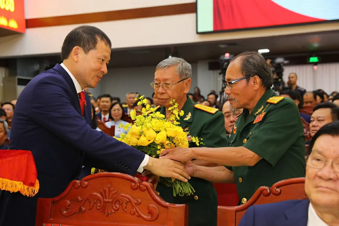 Đại hội đại biểu Đảng bộ tỉnh Đồng Nai lần thứ I, nhiệm kỳ 2025-2030 chính thức khai mạc BCH Đảng bộ Đồng Nai nhiệm kỳ 2025-2030 có 68 thành viên, ông Vũ Hồng Văn giữ chức Bí thư Tỉnh ủy