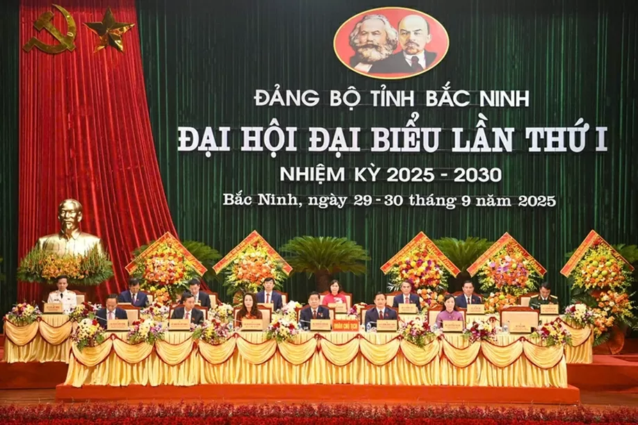 Đoàn chủ tịch Đại hội Đảng bộ tỉnh Bắc Ninh lần thứ I nhiệm kỳ 2025-2030.