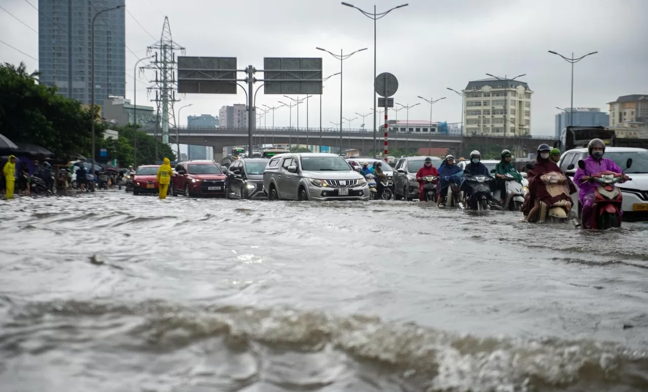 Hà Nội mưa lớn trong 3–6 giờ tới, dự báo những điểm ngập úng