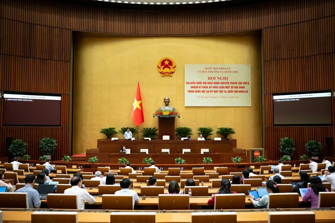 Toàn cảnh Hội nghị Đại biểu Quốc hội hoạt động chuyên trách lần thứ 8 phiên họp sáng 30/9