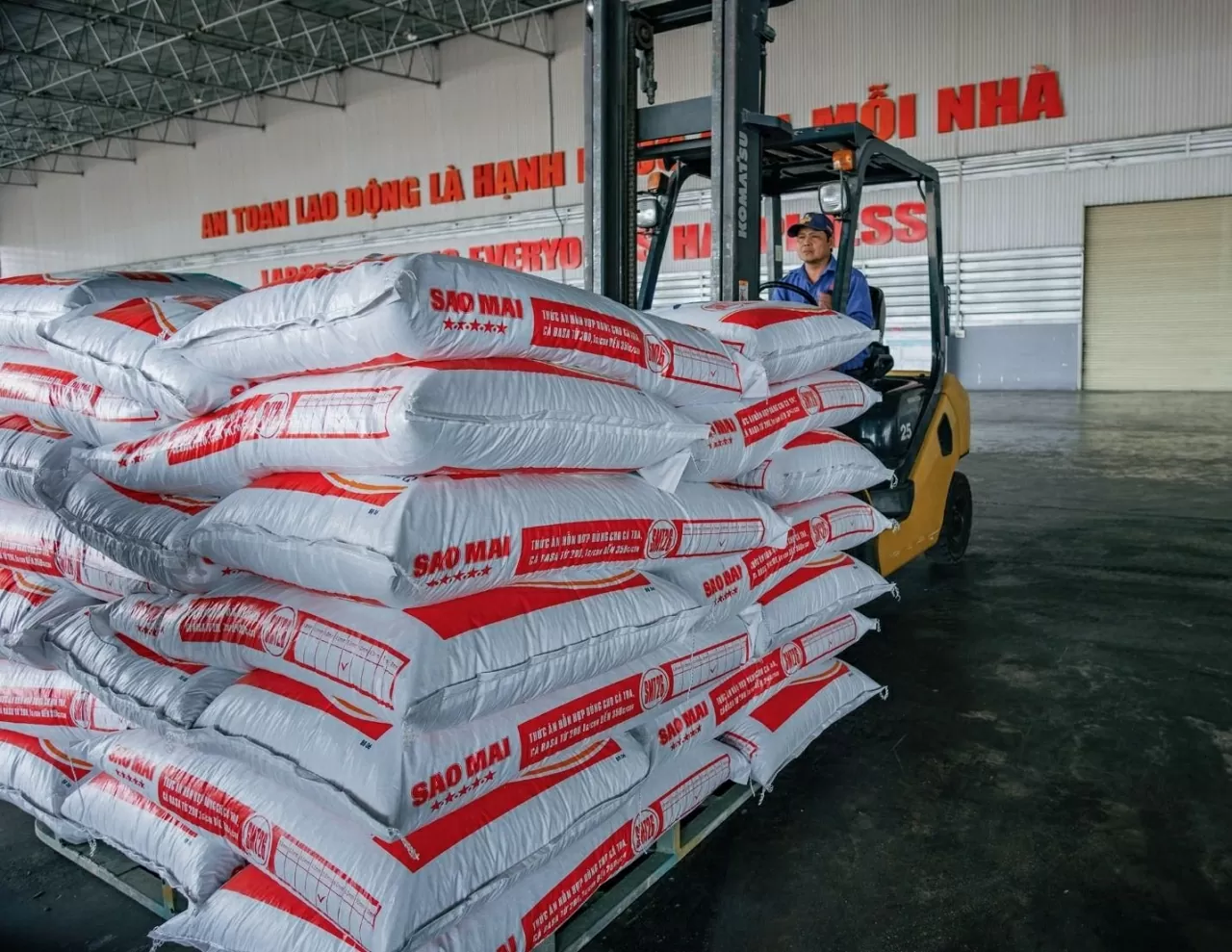 Sao Mai Super Feed không ngừng nỗ lực để mang đến sản phẩm tuyệt vời. Sao Mai Super Feed không ngừng nỗ lực để mang đến sản phẩm tuyệt vời.