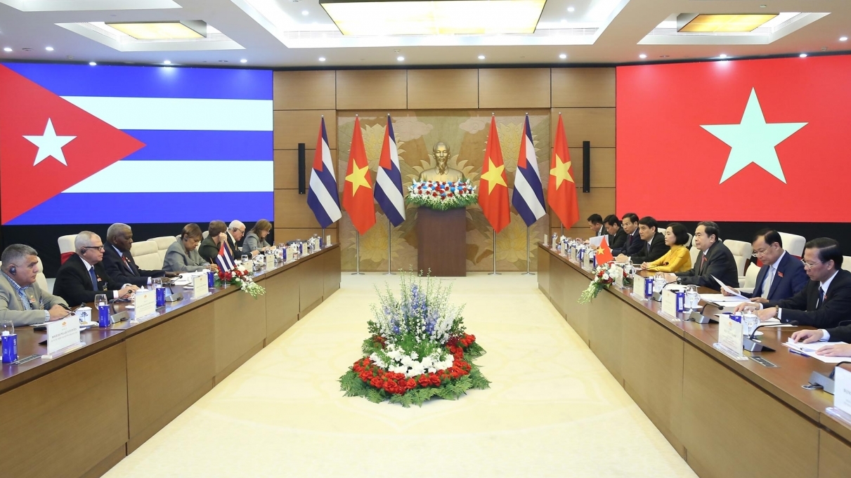 chu tich quoc hoi tran thanh man hoi dam voi chu tich quoc hoi cuba cung dong hanh cung hop tac cung phat trien