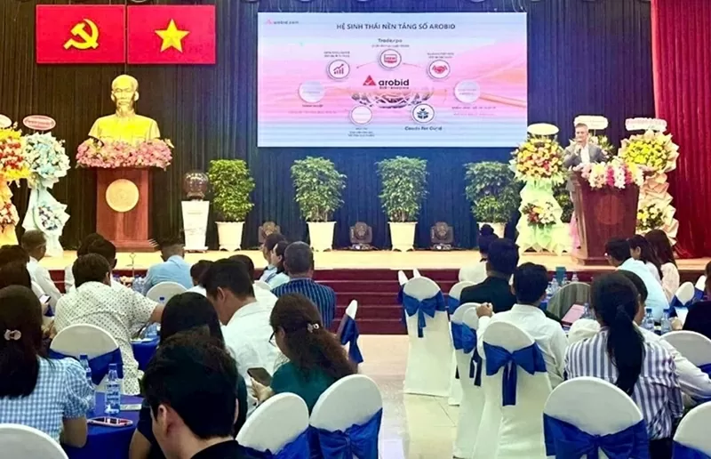 Ra mắt nền tảng thương mại điện tử B2B địa phương đầu tiên của Việt Nam Ra mắt nền tảng thương mại điện tử B2B địa phương đầu tiên của Việt Nam