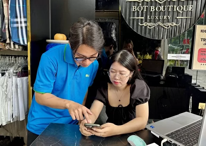 Sapo miễn phí trọn bộ giải pháp bán hàng, xuất hóa đơn điện tử và kê khai thuế trên điện thoại Sapo miễn phí trọn bộ giải pháp bán hàng, xuất hóa đơn điện tử và kê khai thuế trên điện thoại