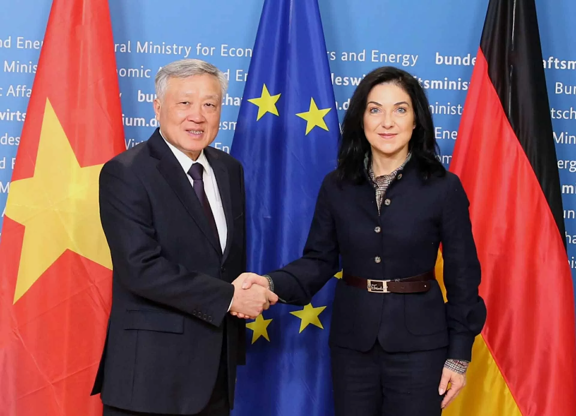 Đức sẵn sàng phối hợp, chia sẻ kinh nghiệm và đào tạo nguồn nhân lực cho Việt Nam trong lĩnh vực tài chính