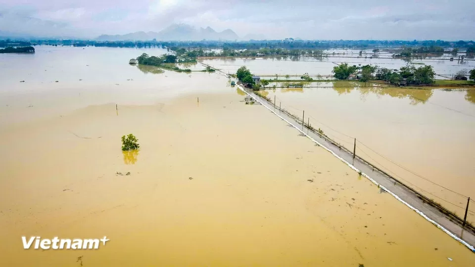 Hà Nội: Nước sông Bùi dâng cao