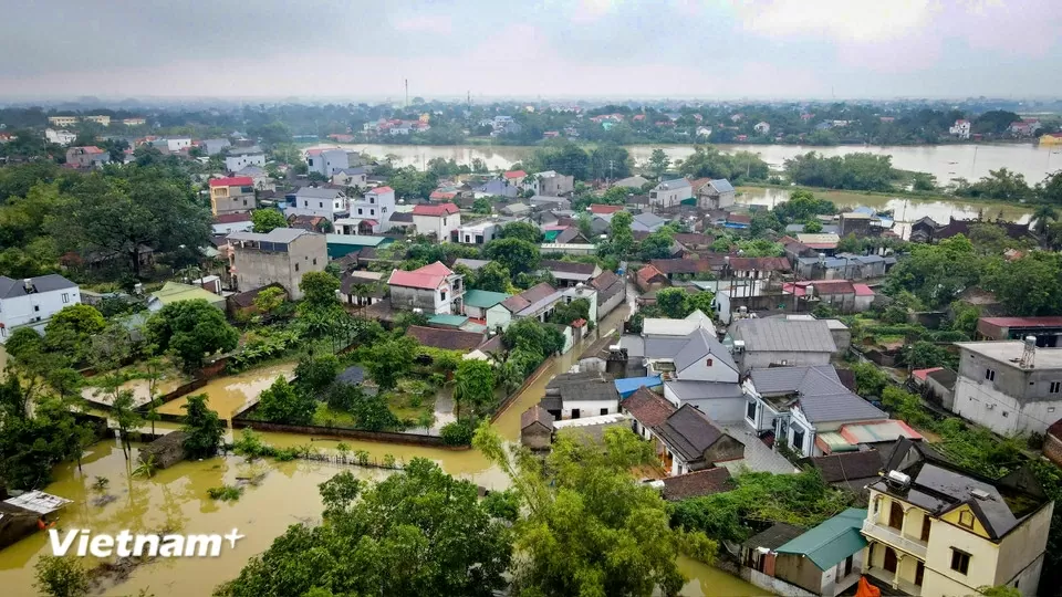 Hà Nội: Nước sông Bùi dâng cao