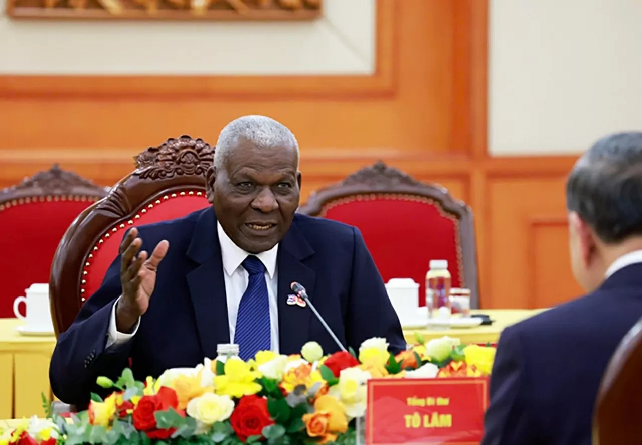 Chủ tịch Quốc hội Esteban Lazo Hernandez phát biểu tại buổi gặp mặt. (Ảnh: Đăng Khoa)