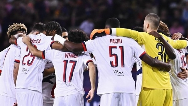 PSG làm nên lịch sử trước Barca