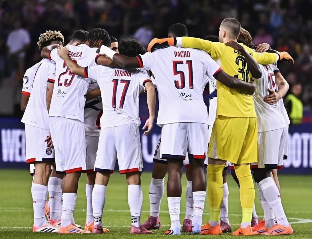 PSG làm nên lịch sử trước Barca